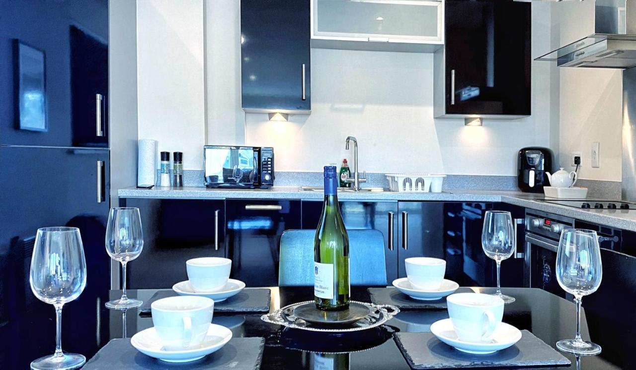 Artistic And Luxurious Apt With Sea View. Beach Side Swansea Esterno foto