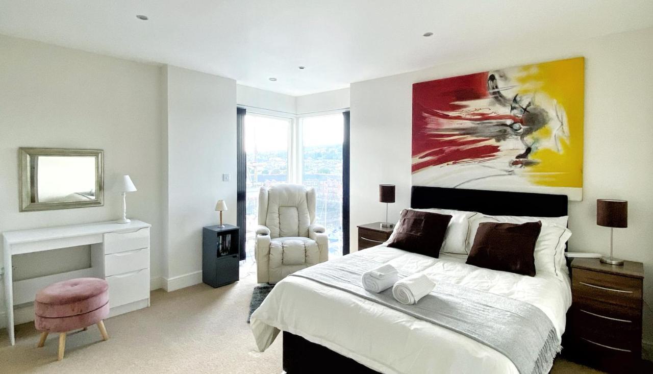 Artistic And Luxurious Apt With Sea View. Beach Side Swansea Esterno foto